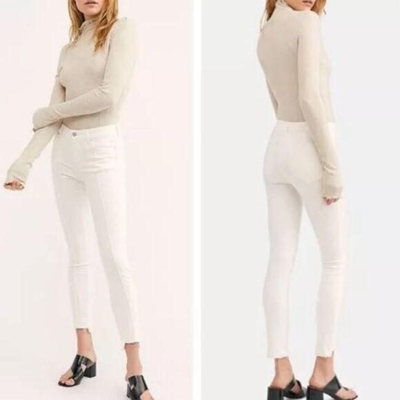 Free People Denim - Free People Pintuck Mid-Rise Raw Hem Skinny Jeans - White
